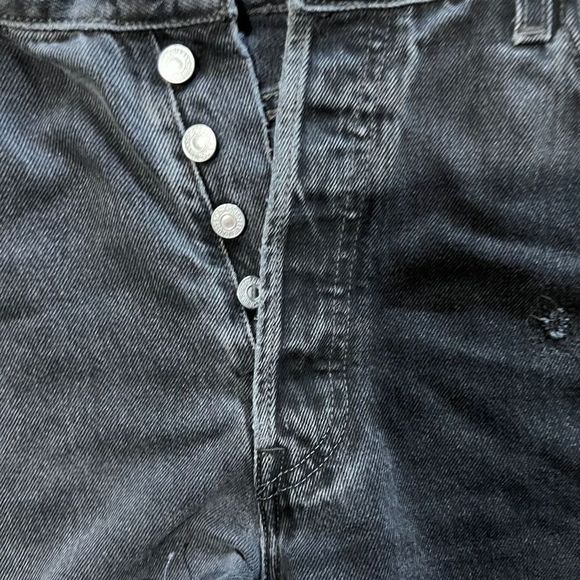 RE/DONE LEVI’S black button fly jean shorts Sz 29 - Picture 5 of 7